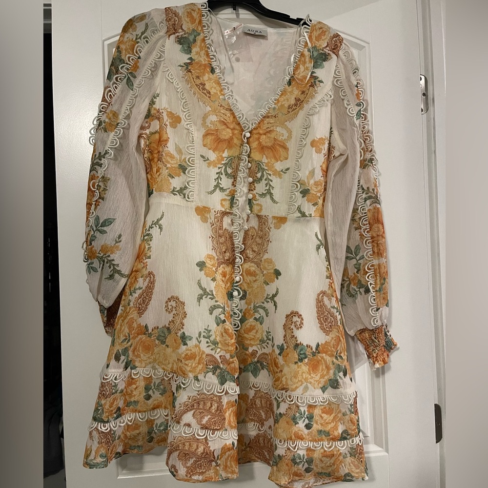 Aura Floral Long Sleeve Dress New, never worn Size M